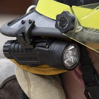 Vantage 180 incl. helmklem en batterijen 2 x CR123A, zwart